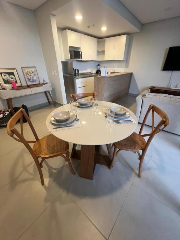 Stylish 2 bedroom apt in Molas Lopez - 5