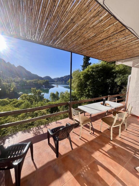 Casa Club Nautica y Pesca Los Reyunos - 1