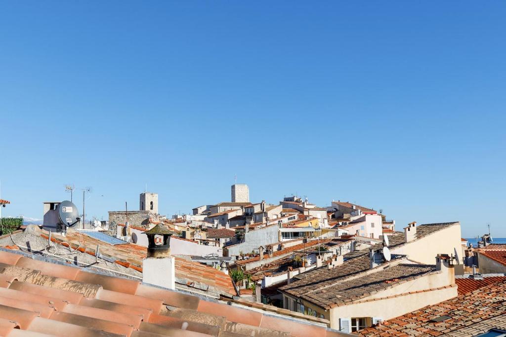 "Philomer Safranier" Historic Old-Town Apartments, Sea View and Terrace Options - 4