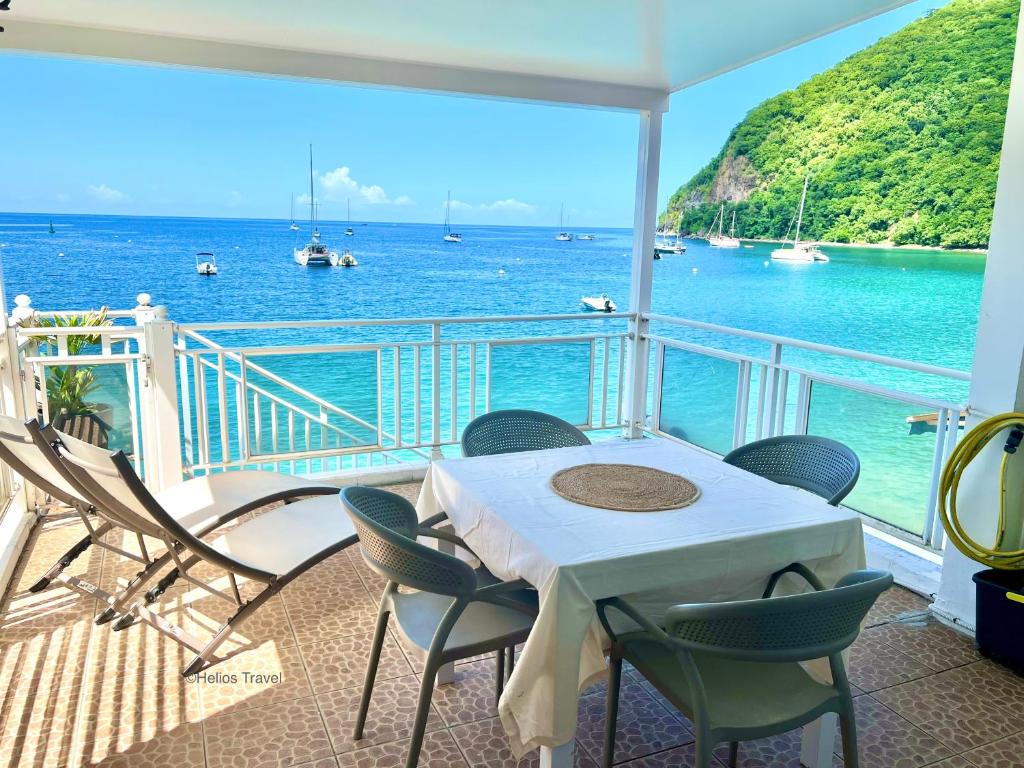 Ti Cabanon. Appartement vue mer à Deshaies., Deshaies