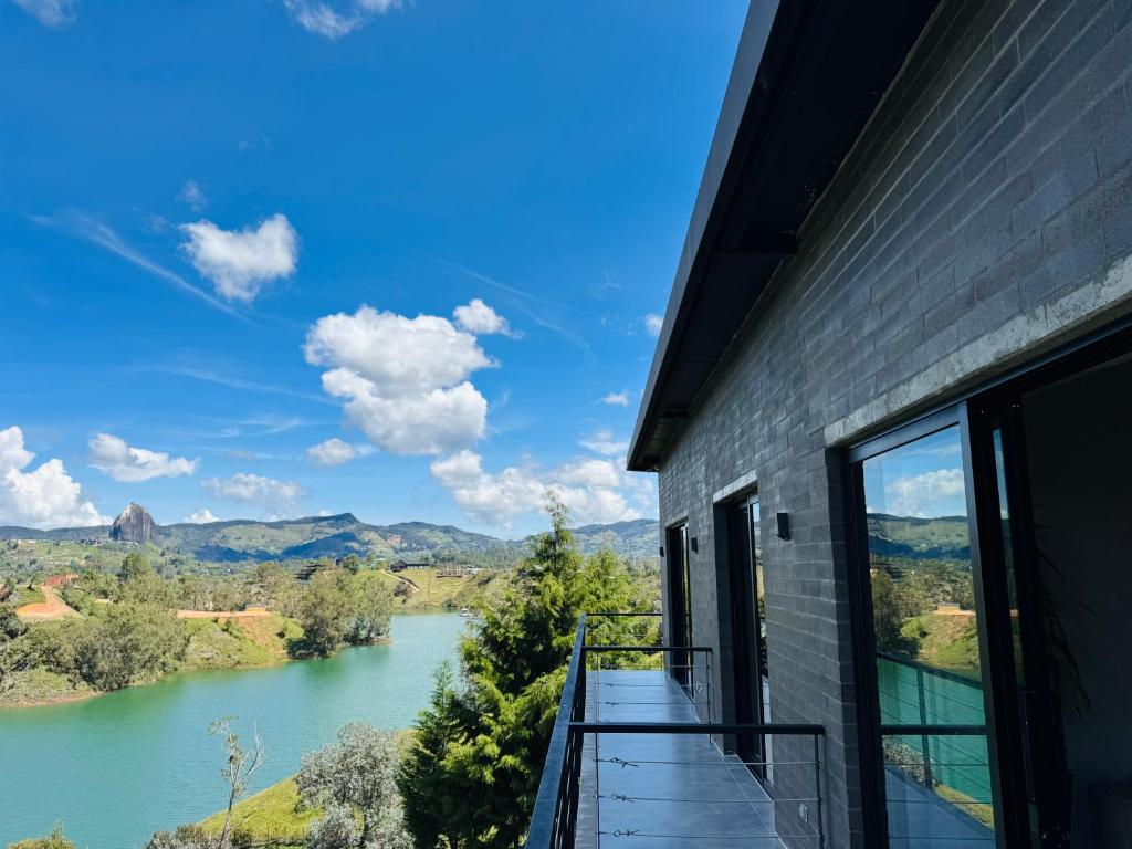 Exclusive Villa - Lake View - Forest - 1