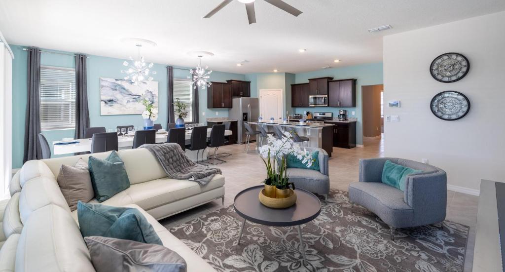 7587OML - Solterra Resort, Davenport