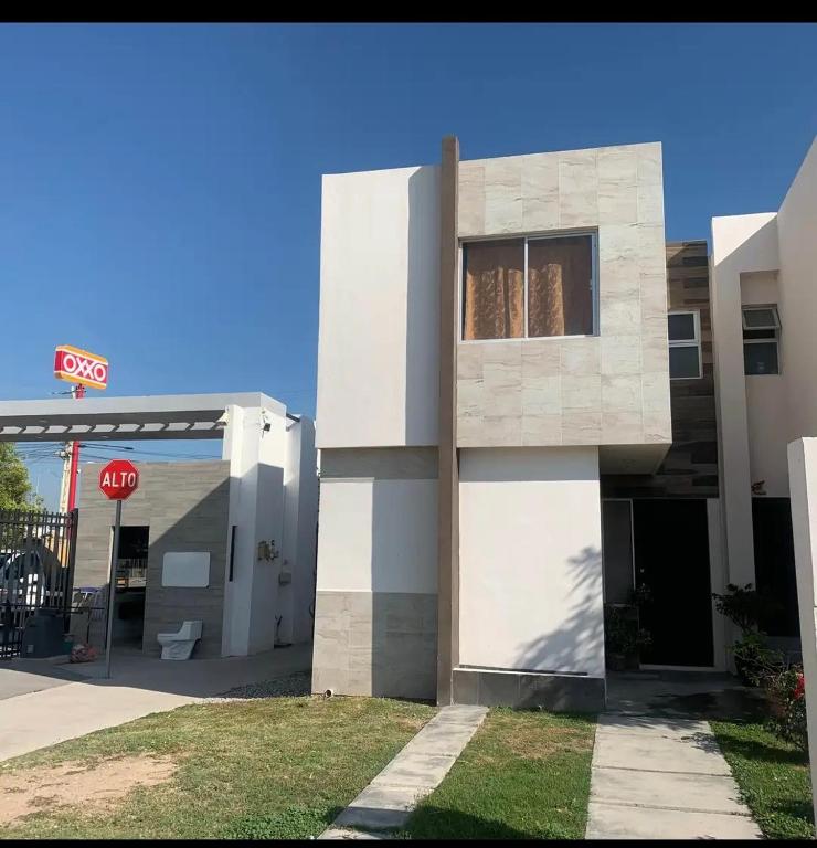 Excelente hogar para descansar, Gómez