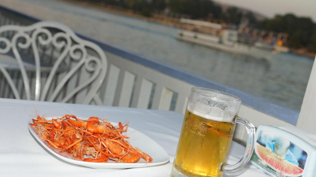 River Side Hotel photo