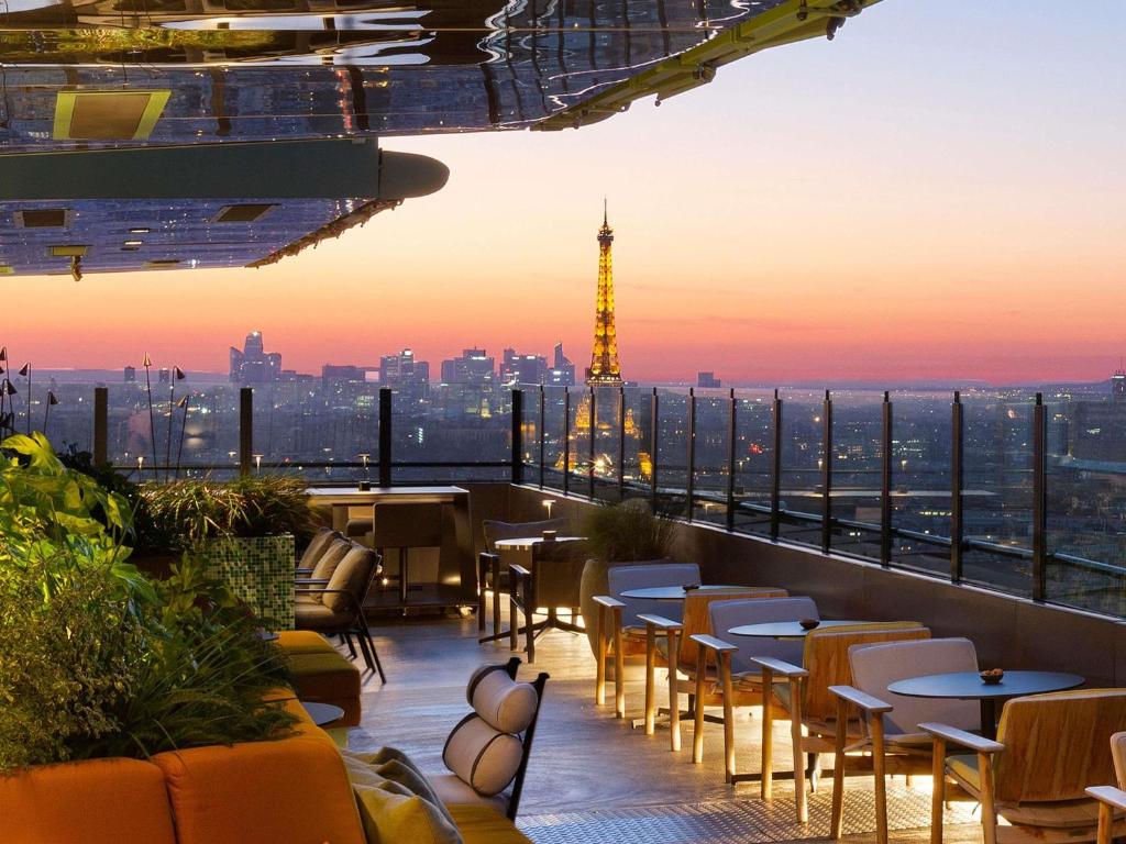 Bar/lounge