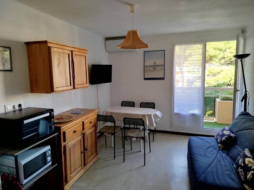 T2 climatisé avec garage, proche centre et plages - FR-1-610-113 - 2