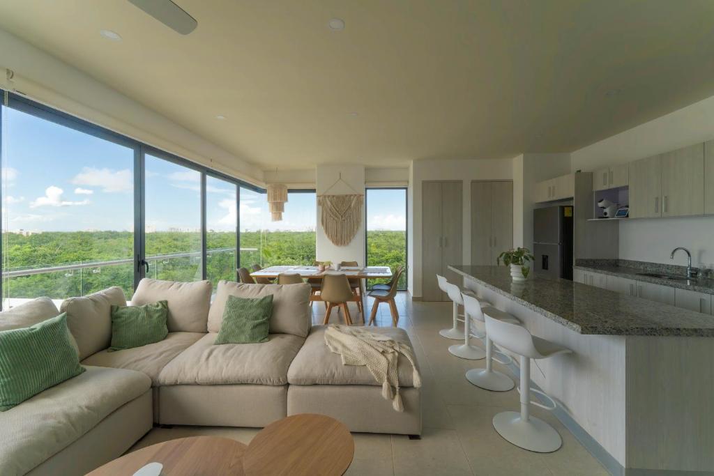 Modern Boho Chic Apartment in Cancun, Cancún