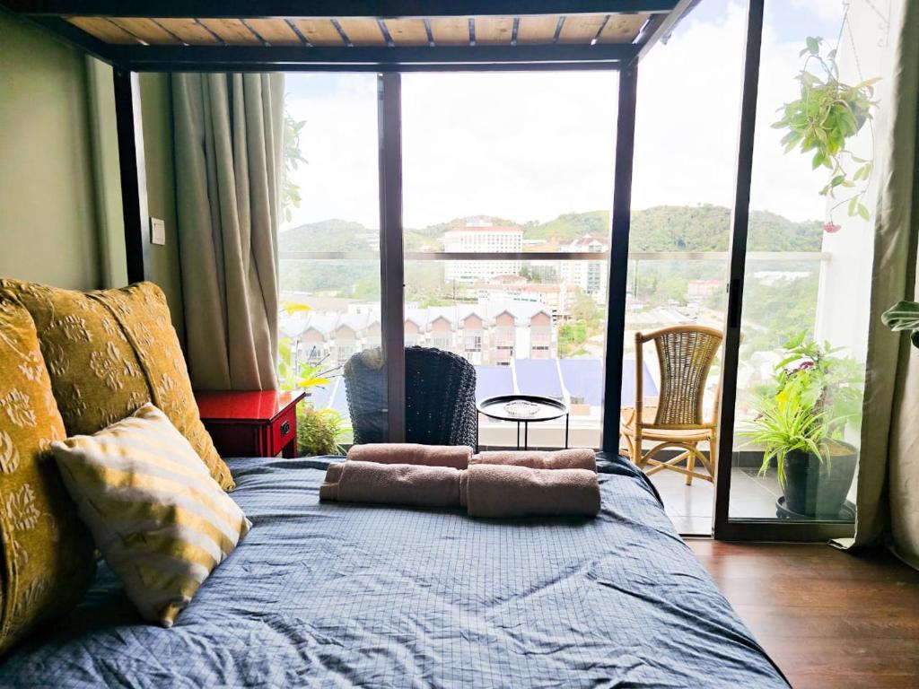 Shared lounge/TV area