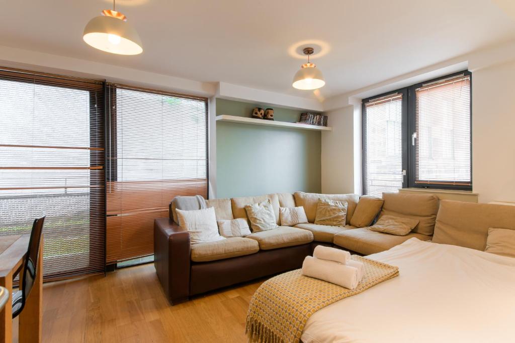 Modern Flat in the Middle of Old Town, Edinburgh