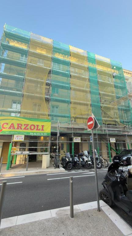 #13 Staywizus - Orange suite AC Wifi Balcony 3mins walk sea front - 5