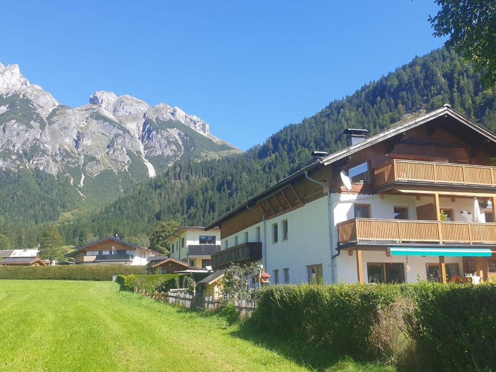 Apartment Edelweiss-2 by Interhome - 2