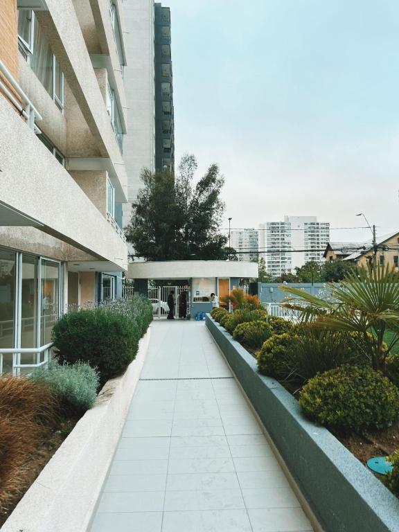 Moderno Depto con Terraza, Estacionamiento y Piscina, La Cisterna - 3
