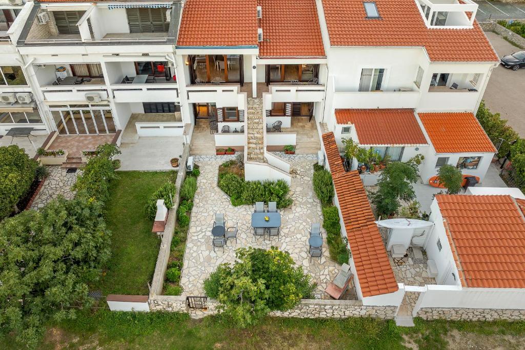 Apartments Dupin, Baška