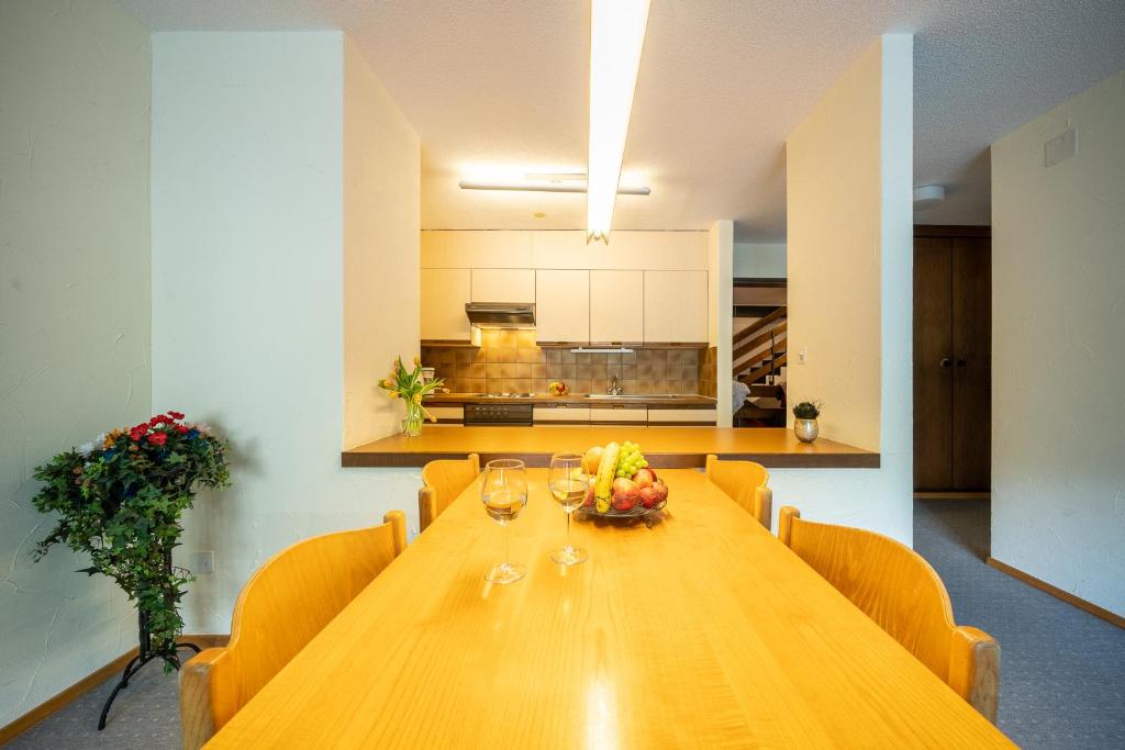 PL 202 Lichtdurchflutete Wohnung mit grossem Balkon Richtung Scuol - 3