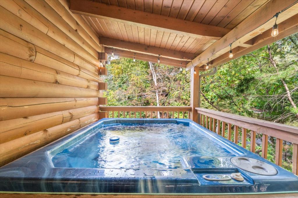 Serene Nest, Sevierville