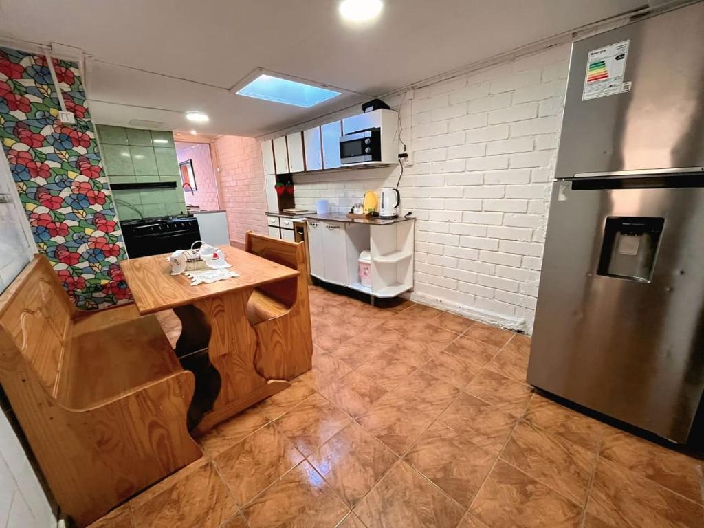 Casa Refugio Austral, hasta 6 personas, cerca Mall Pionero, Zona Franca y Centro - 3