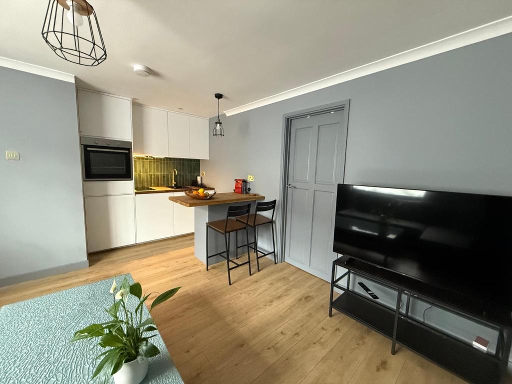 Modern 1 bedroom flat in Morden, Morden