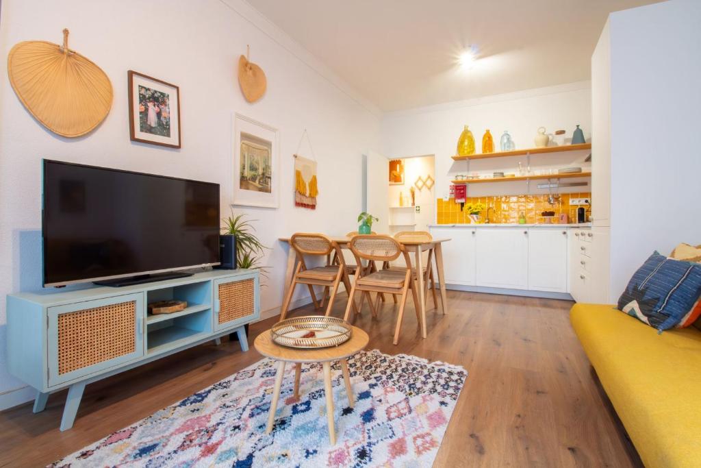 Campinho 1T - Stylish 1BR by LovelyStay, Porto