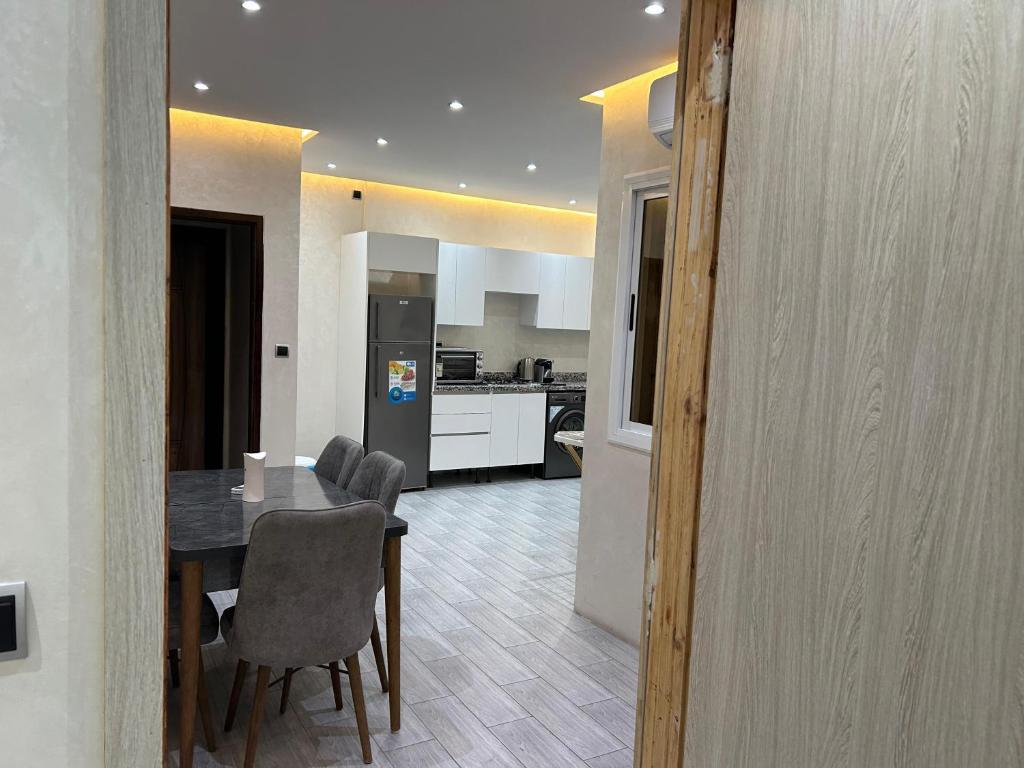 Apartment aimouby 97, Tanger