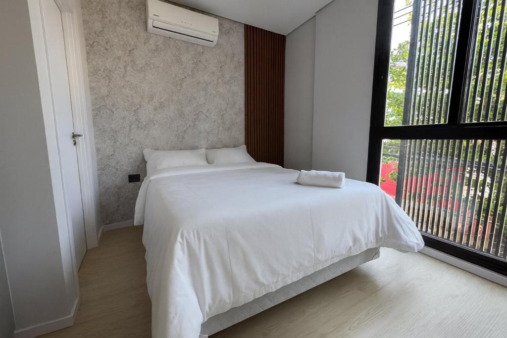 1-bedroom apartment + breakfast, steps from Paseo - 4