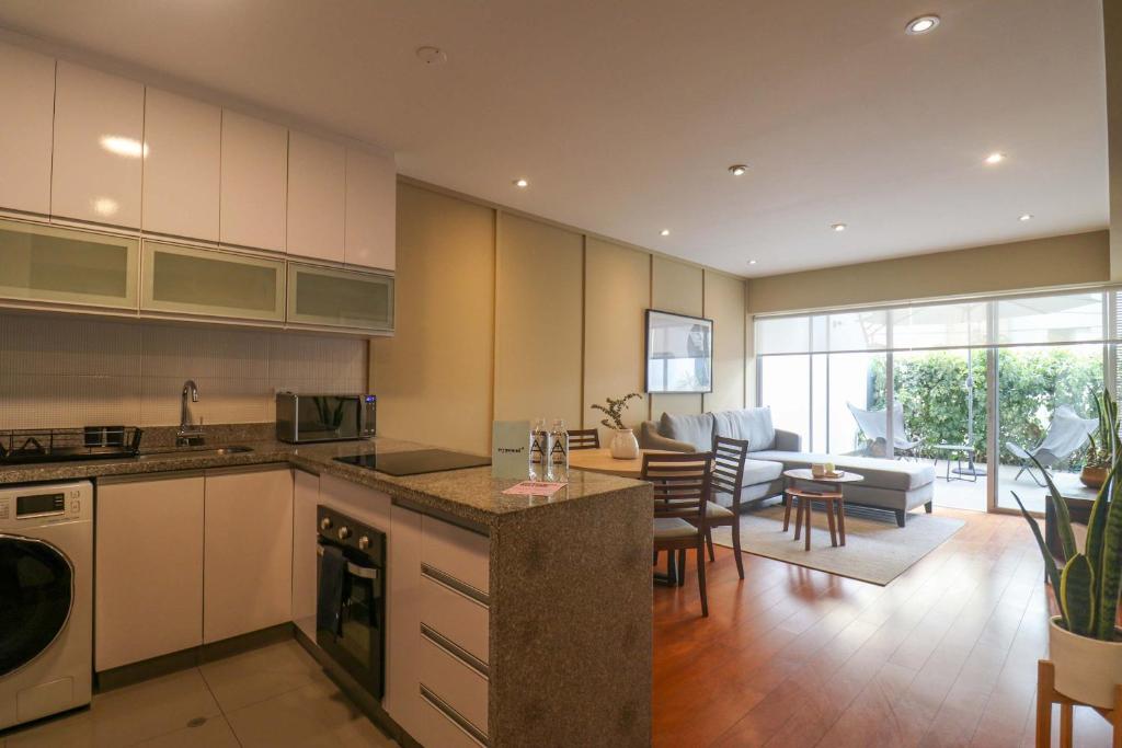 Spectacular 1BR in Miraflores - 4