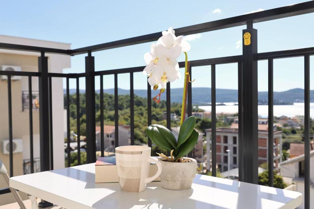 Valmere Apartment Tivat Sea View Free Parking - 3