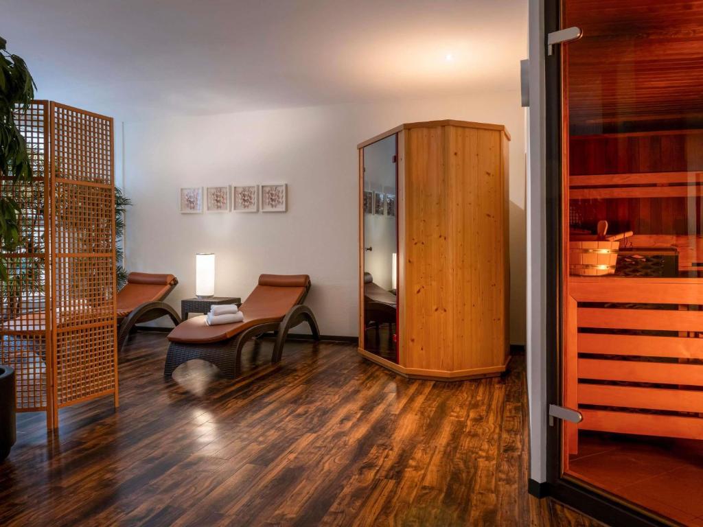 Mövenpick Hotel Nürnberg Airport - 5