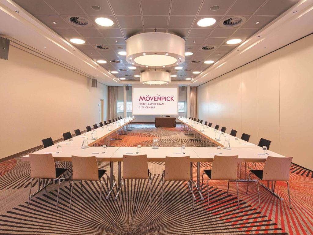 Tárgyalóterem/bálterem