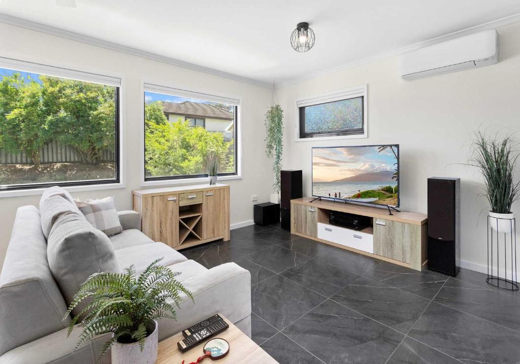 The Nook - Lake Illawarra, Lake Illawarra