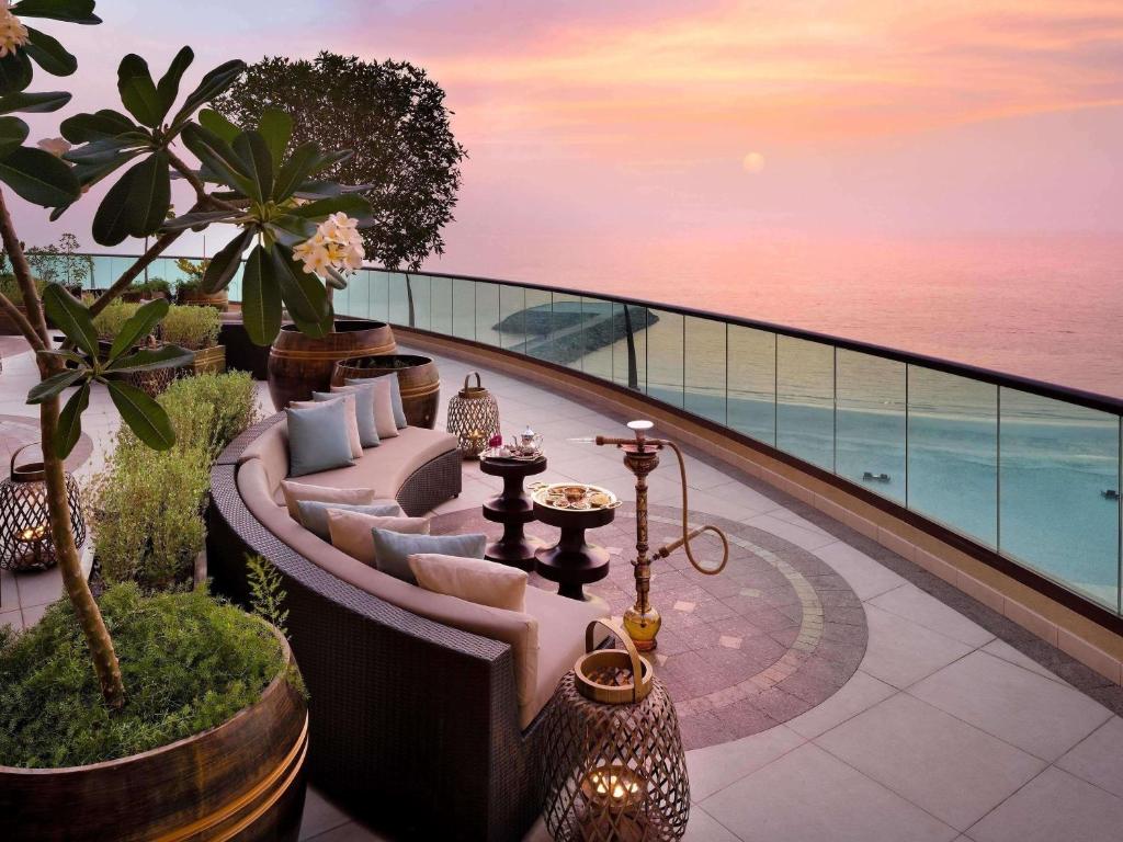 Bar/lounge, Fairmont Ajman in Ajman