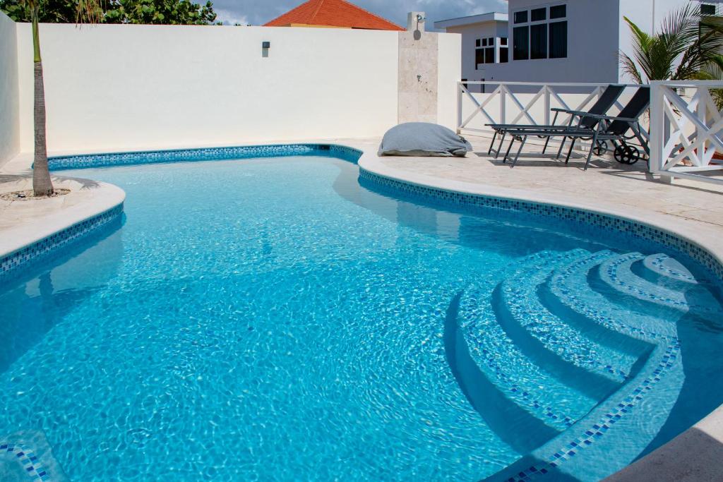 WaraWara Mini resort, Jan Thiel