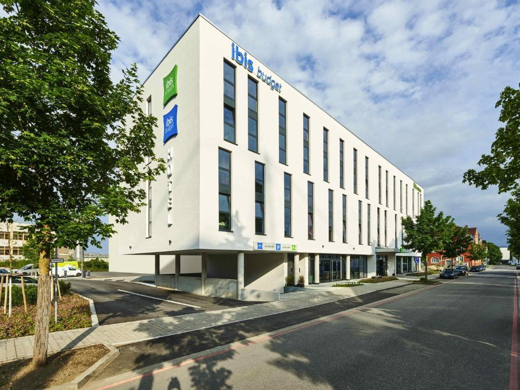 Ibis Styles Singen, Singen