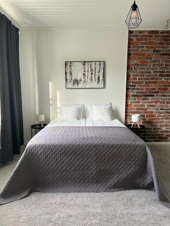 Unique & premium apartment with free wifi & parking for 2 cars in the center of Kerava, Kerava