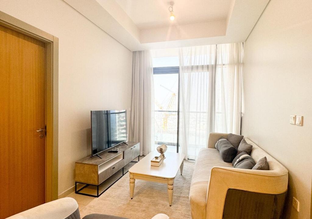 Dream Shoma- Experience Luxury Living 2BR APT, Dubaj