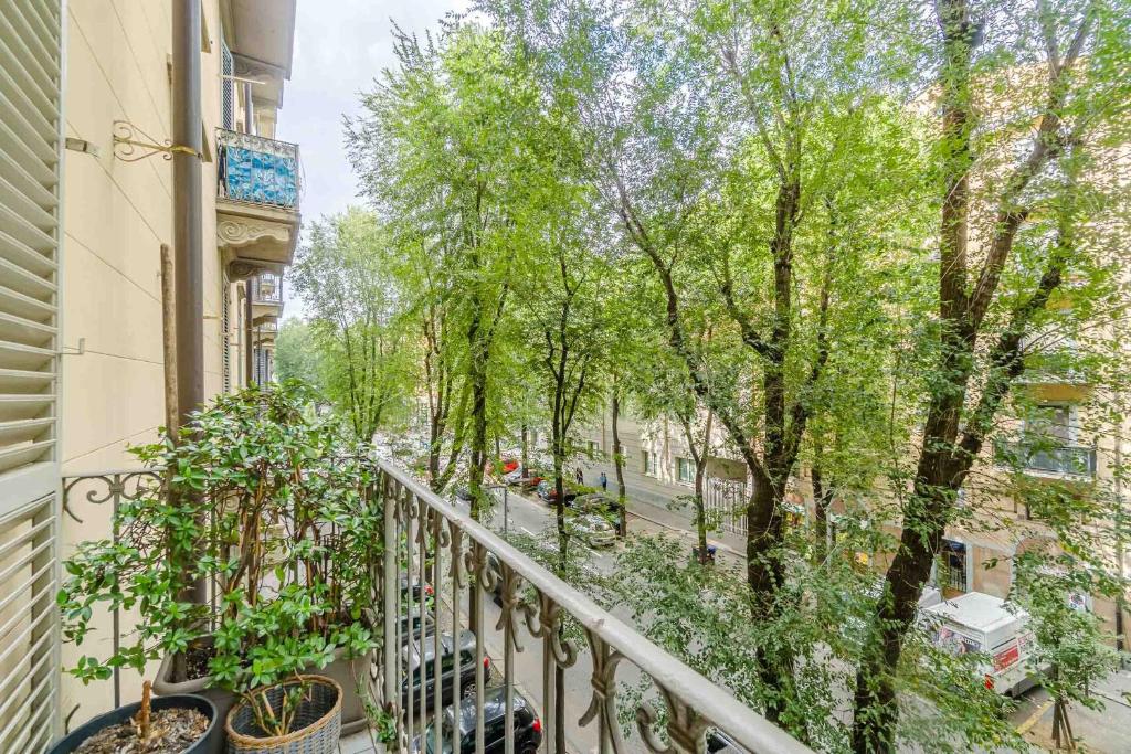 GuestHost - M1 Dante Elegant Apartment Torino - 5