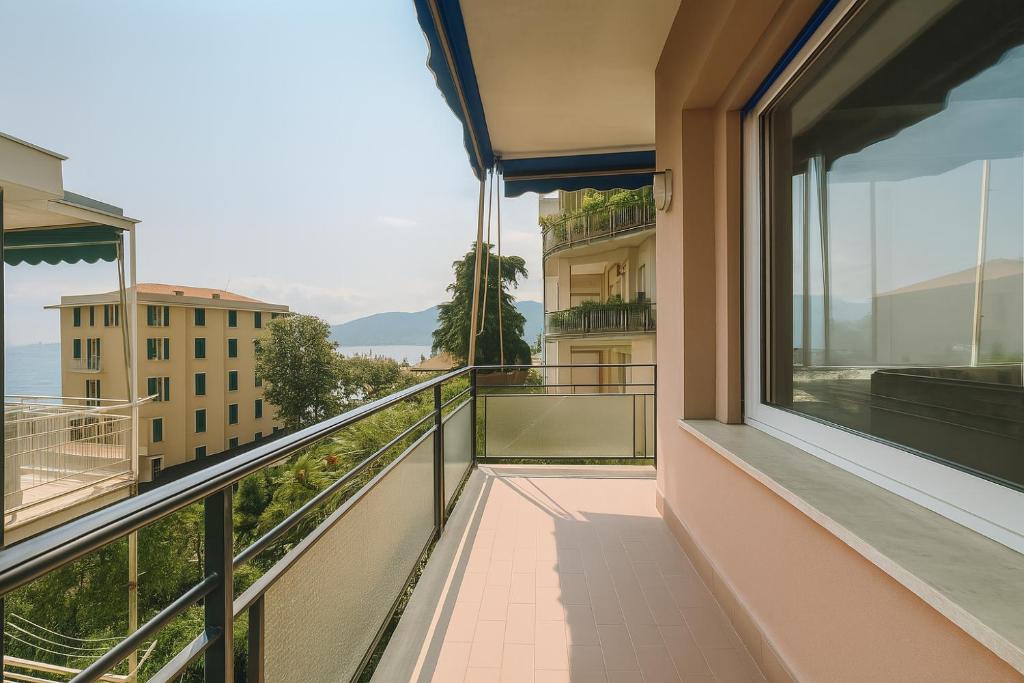 WELCOME RIVIERA-Primavera 1A- Vista mare- spazioso e comodo appartamento-2 bagni-wifi-aria condizionata in ogni stanza-garage a pagamento 15 euro al giorno - 5