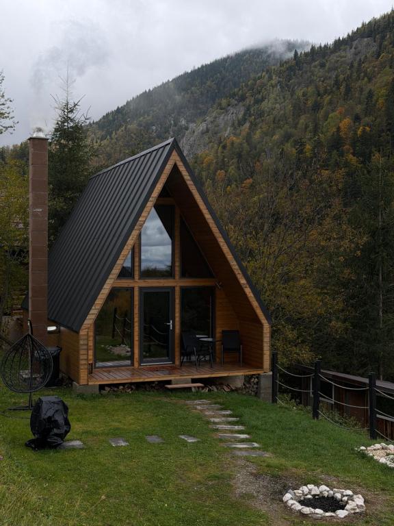 A Way To Nature, Măgura