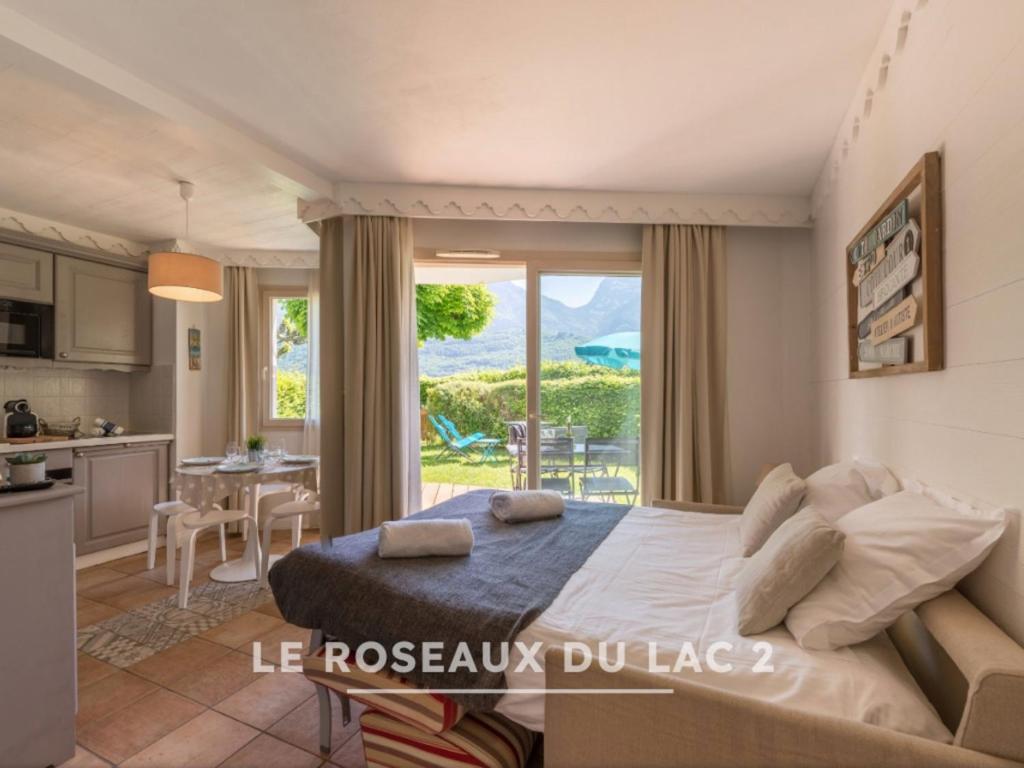 Les Roseaux du Lac - 7 appartements situés dans une résidence posée au bord du lac d'Annecy - 3