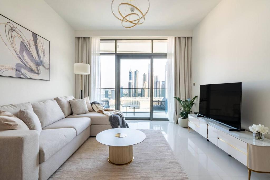 1bedroom Unit At Beach Vista, Dubai