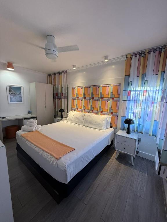 The Cove By Renzzi, Miami Beach