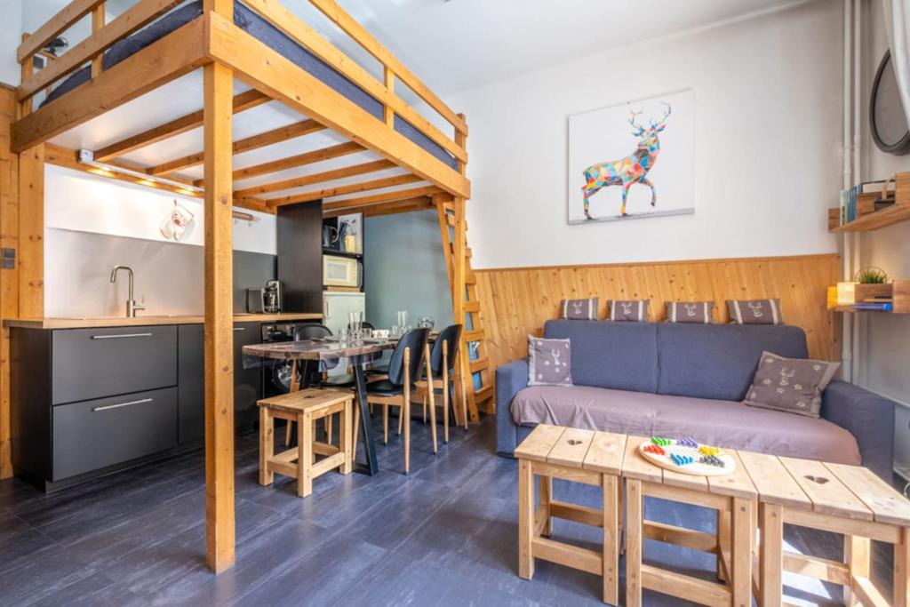 Warm Haven in Chamonix With balcony - 5
