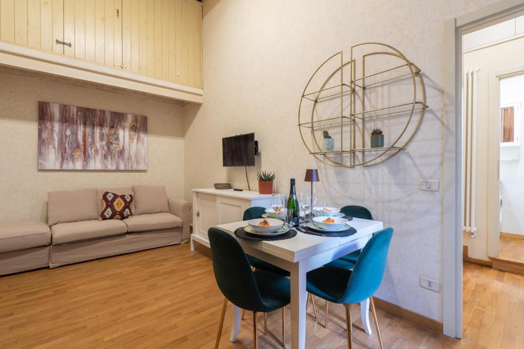 Violetta's Home - 1