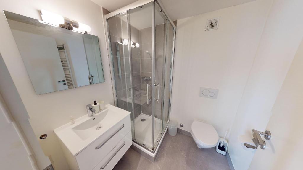 Fresh and Bright 1-Bedroom Centre Apartment - AL11 - 5