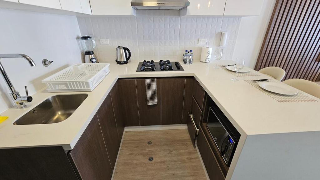 Great New 1BR in Miraflores - Pool & Gym - 2