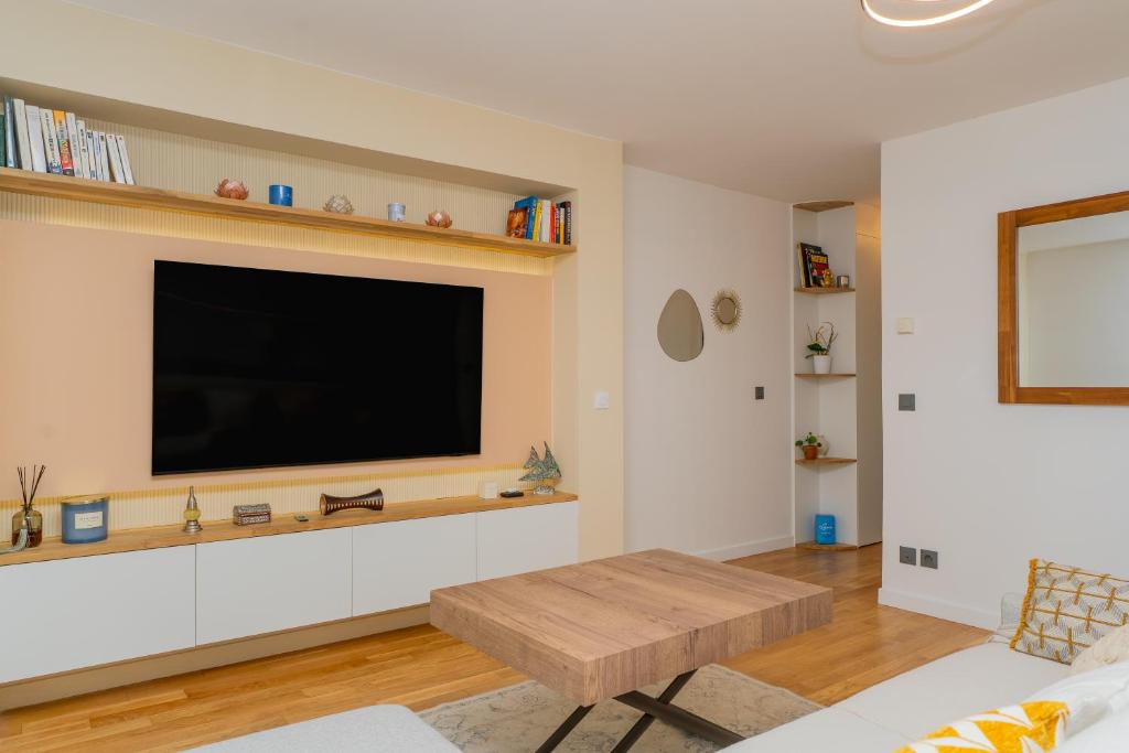 Le Perchoir Design, Comfort & Eiffel View - 3