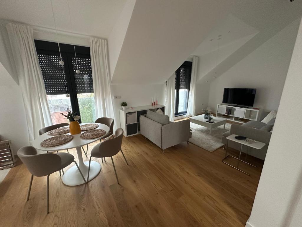 Apartment 6 Belgrade, Bělehrad