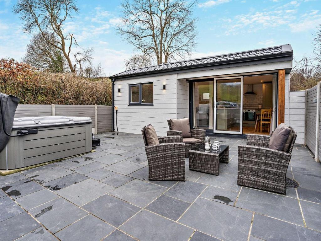 1 Bed in Aberaeron 95972, Aberaeron