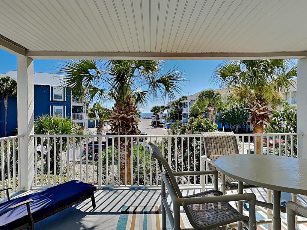 Pavilion Palms #105B, Destin