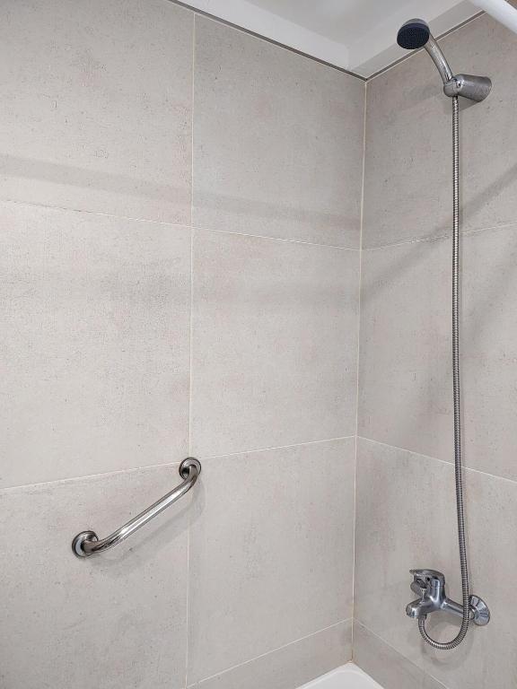 Amplio y muy luminoso mono ambiente en Palermo - 3