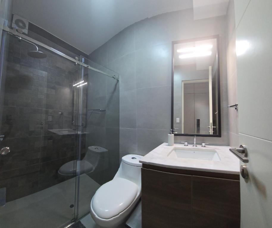 Miraflores!! habitaciones para turistas con baño - 4